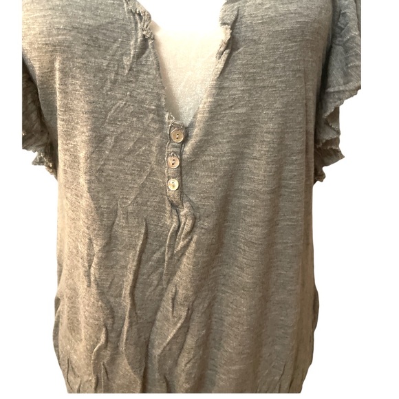 Women’s Ruffled Shirt - Picture 5 of 9